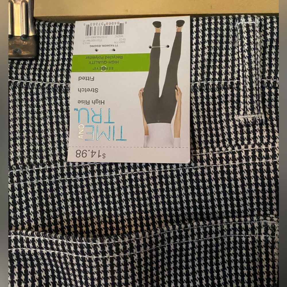 Time and Tru Black and White Houndstooth Pants
